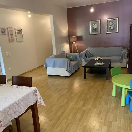 αpartment In The Northern Suburbs Of Athens Anoixis